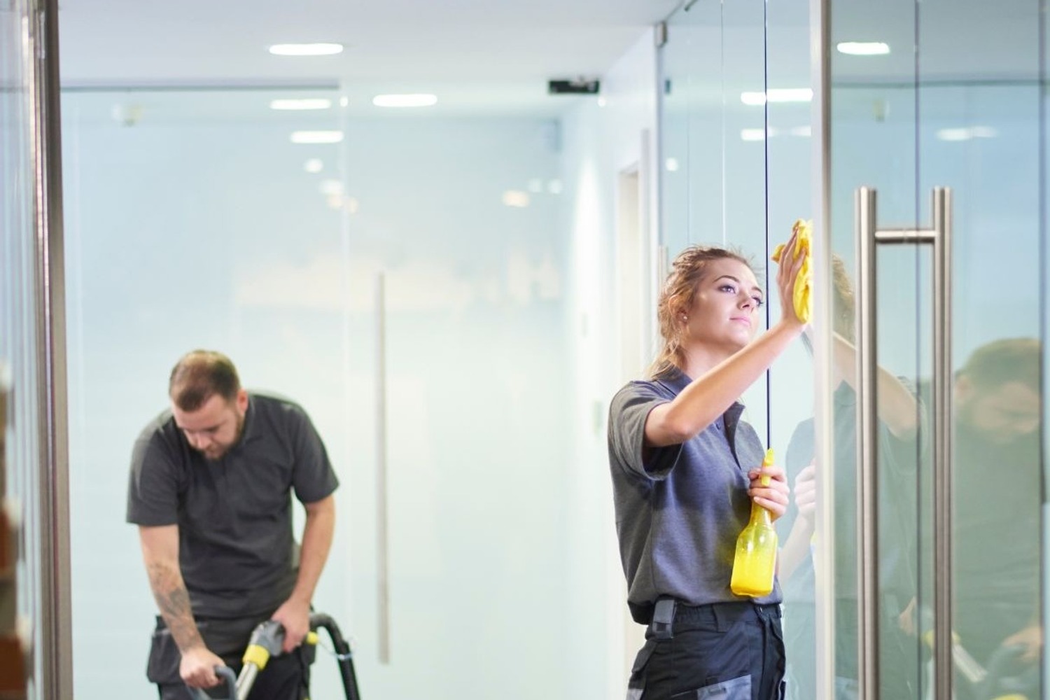 Glas- en gevelreiniging voor showrooms